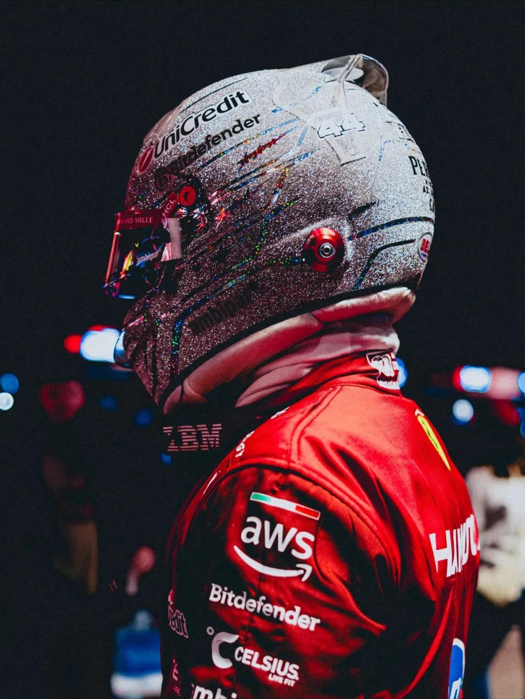 在拉斯维加斯的霓虹里，F1车手告诉你什么是男人真正的性感- 知乎