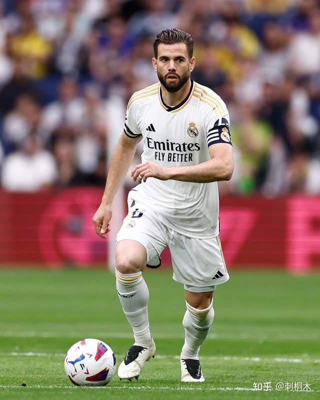 回心转意,皇家马德里队魂纳乔·费尔南德斯逆转离队传闻,续约1年