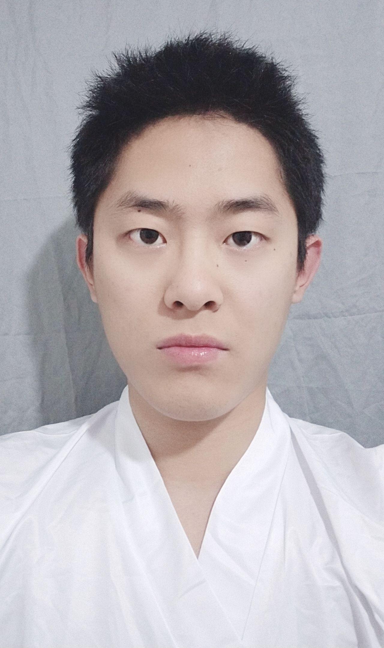 00后古风男生照片平贺小豪