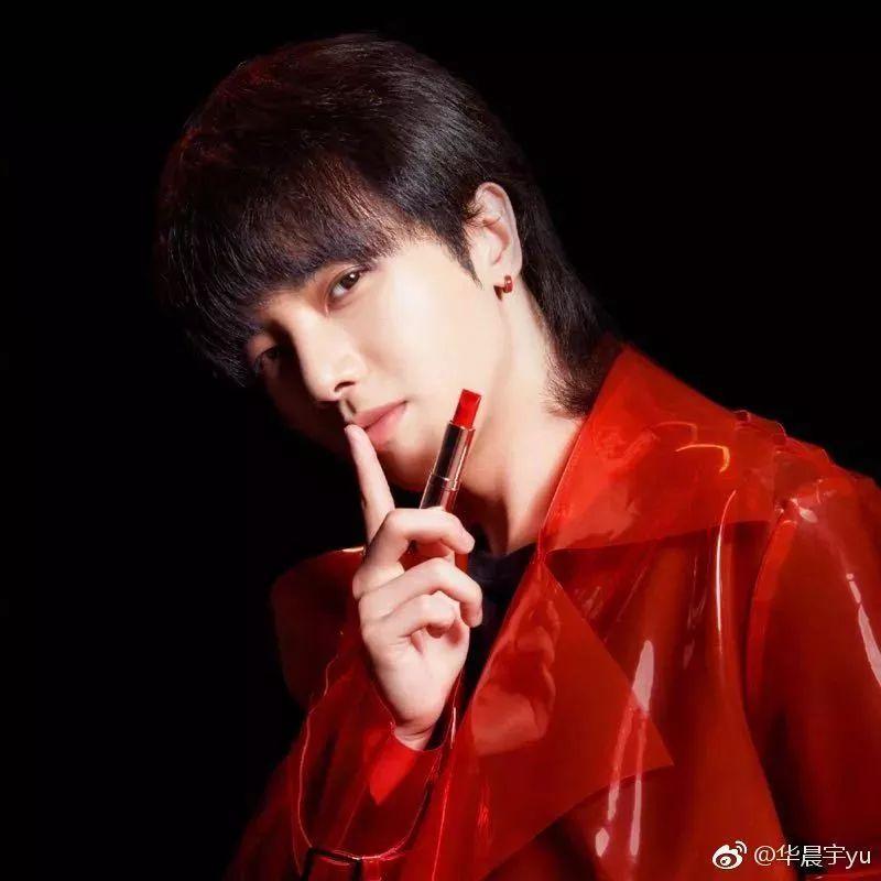 mac中国区首位品牌代言人张艺兴;圣罗兰彩妆大使黄子韬;kate品牌代言