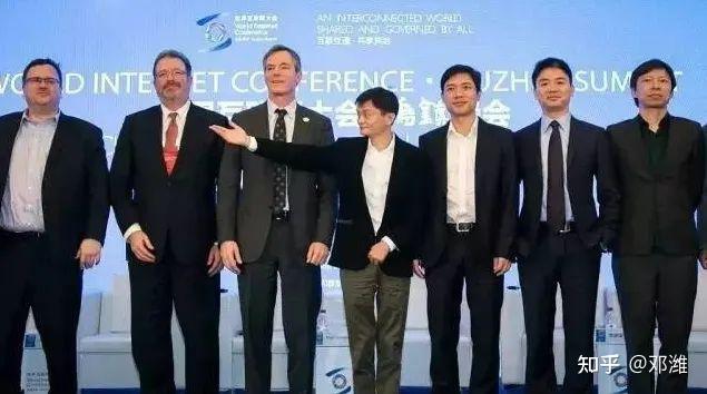 乌镇10年大佬红毯变迁史马云刘强东张朝阳们谁是最会穿衣男人