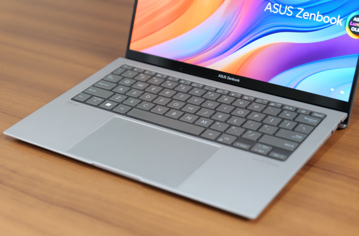 极致轻薄笔记本电脑:华硕灵耀13 2024 使用体验