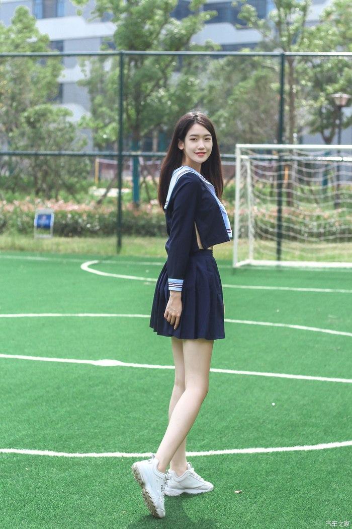 清爽校园风开着我的艾瑞泽gx和大长腿美女来一场别样的约会