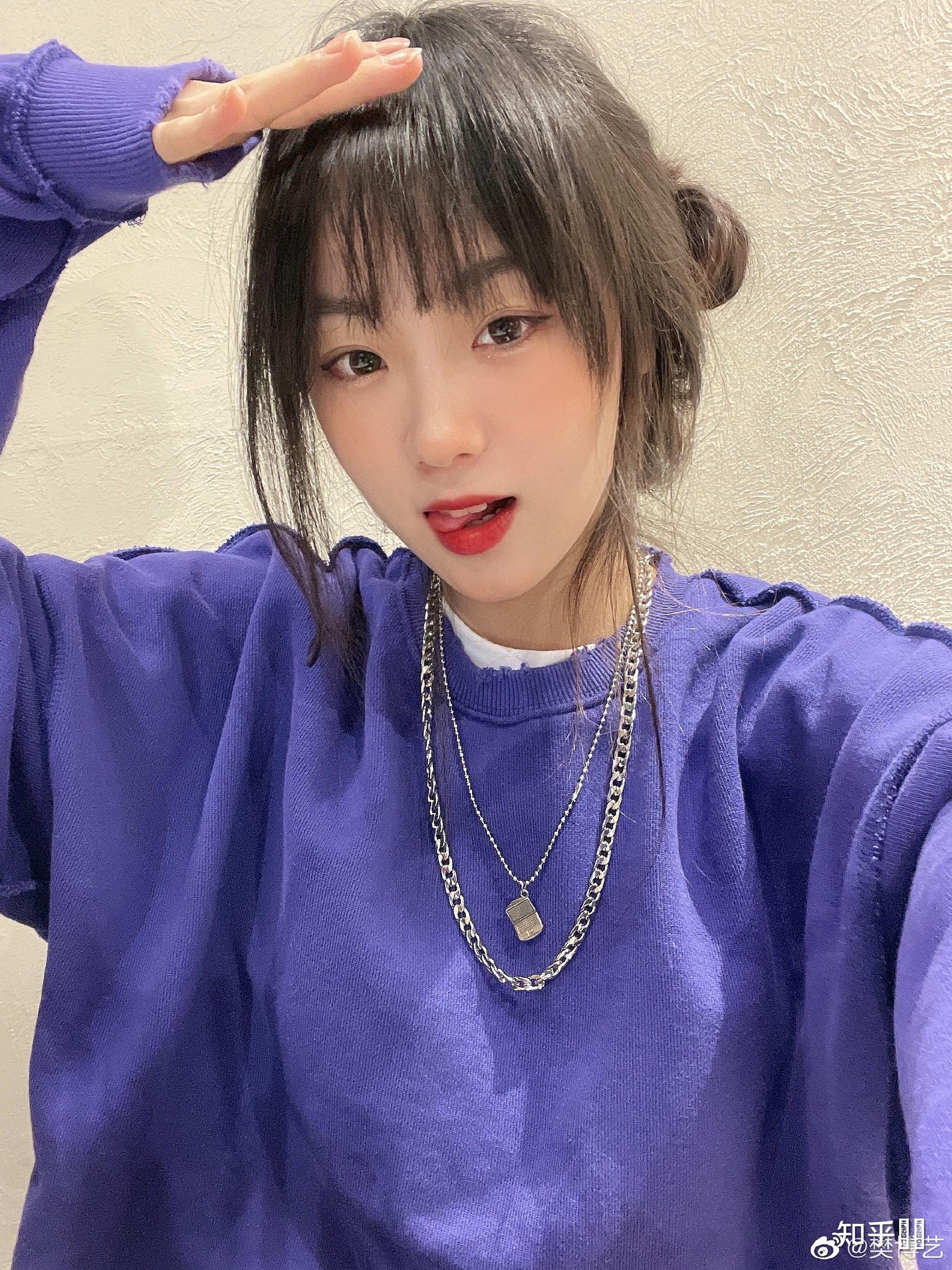 樊博艺现在微博暗戳戳的秀恩爱是否想要和华晨宇公开