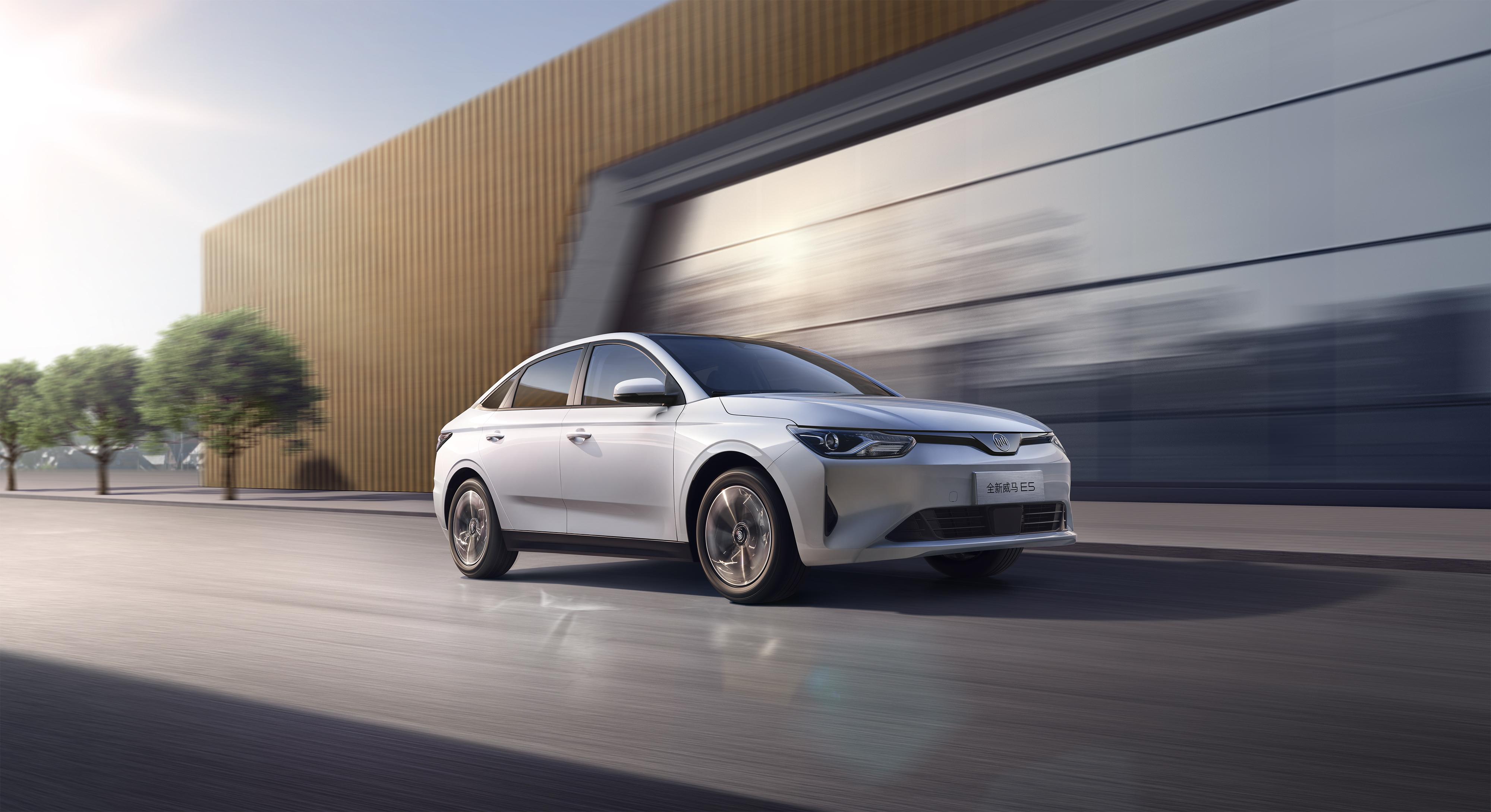 高配即标配全新威马e5上市智能纯电轿车新选择