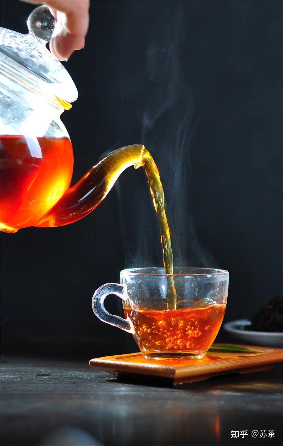 健康的人,正常喝茶,身体没有不适感,大可不必担心养胃伤胃之说.