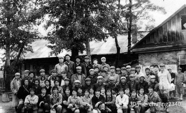 47年前高考的“白卷英雄”张铁生,从英雄到囚徒,现如今身家上亿 - 知乎