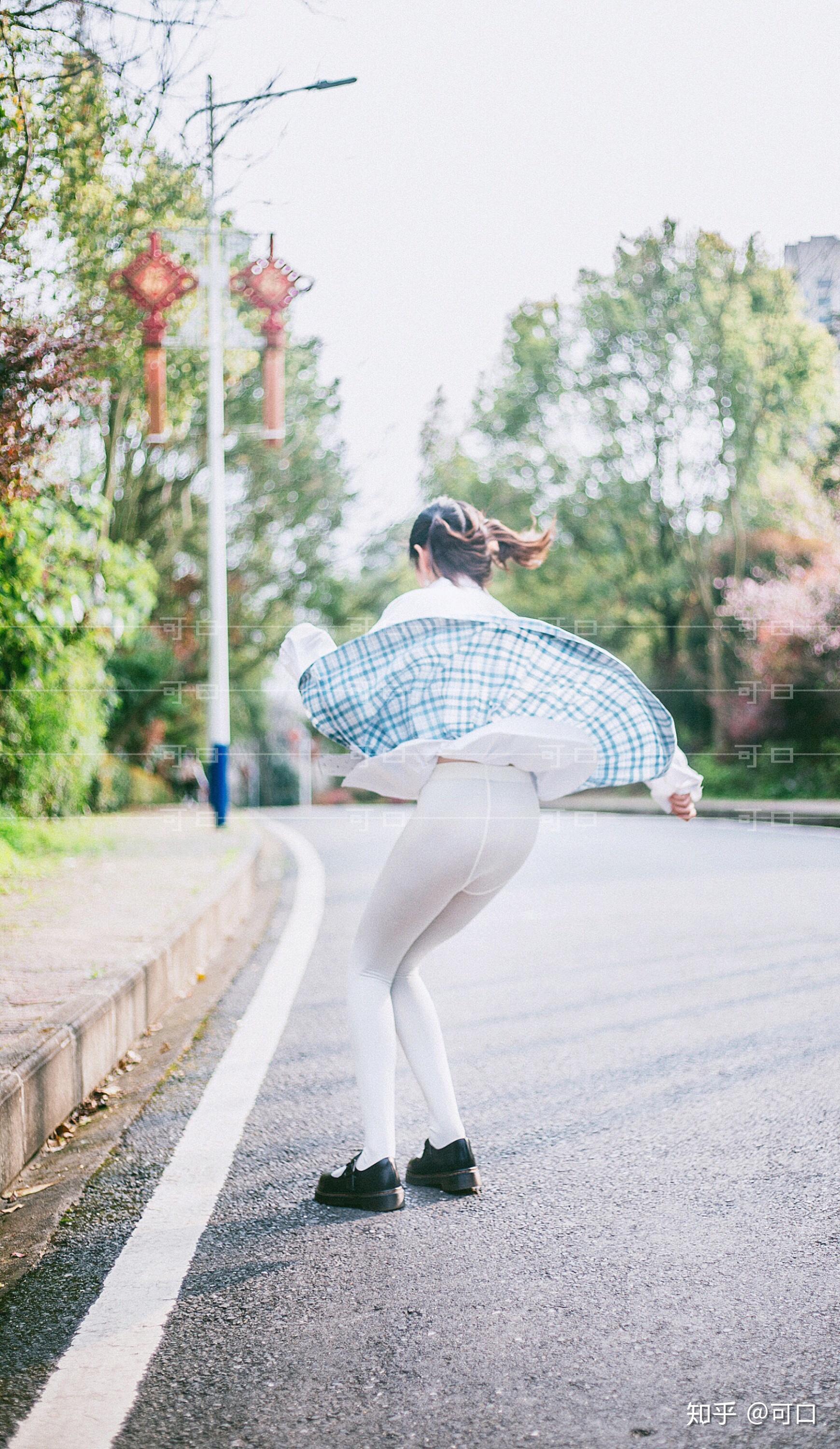 欢迎舔屏,保存也没啥,个别照片打了水印欢迎来到百褶裙和白丝小皮鞋的