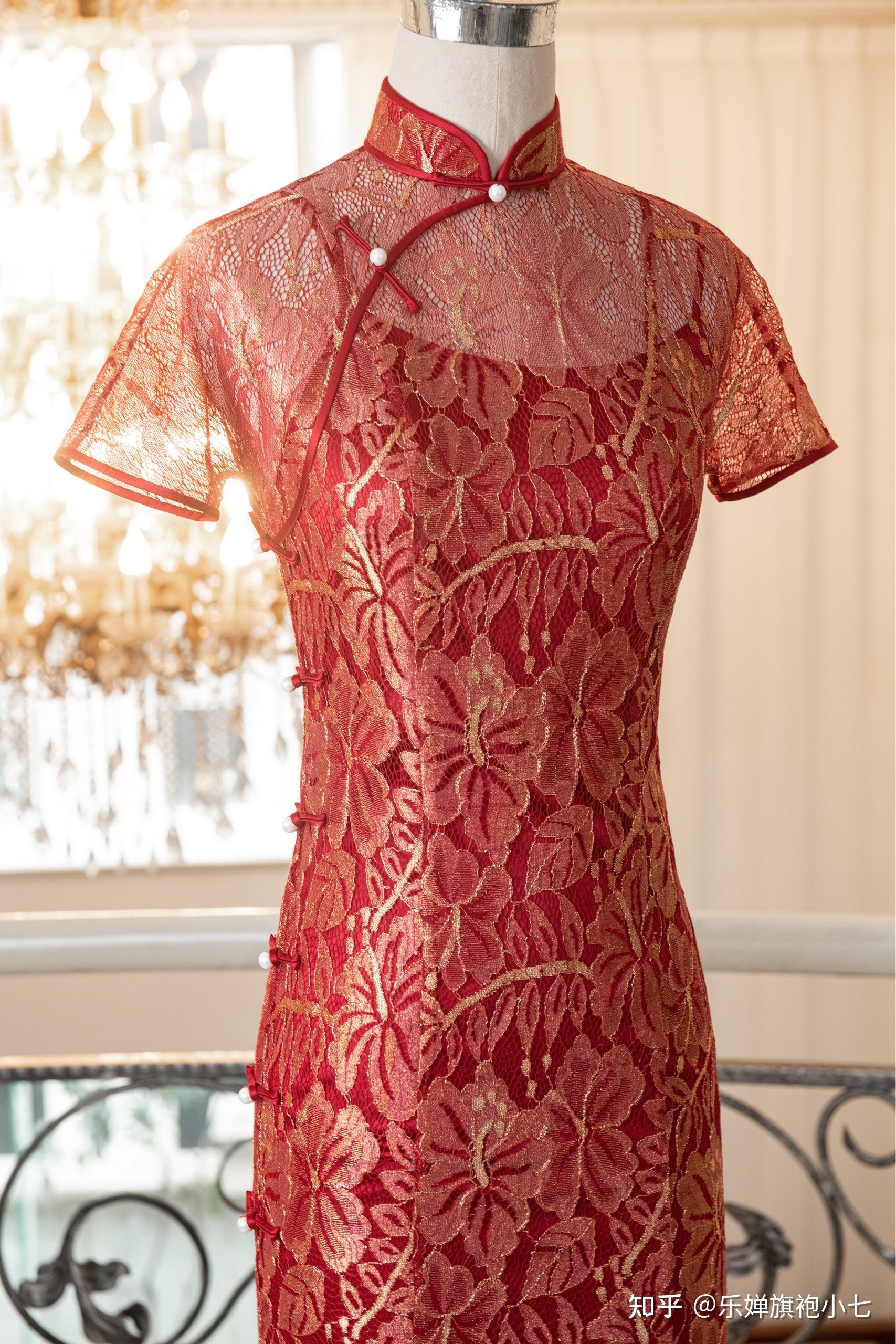 当中国的旗袍与西方的婚纱相结合当在旗袍中融入西式的元素婚纱是少