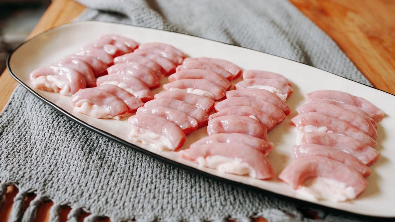 做菜时加了点它,我把粉肠做出了店里的味道 - 知乎