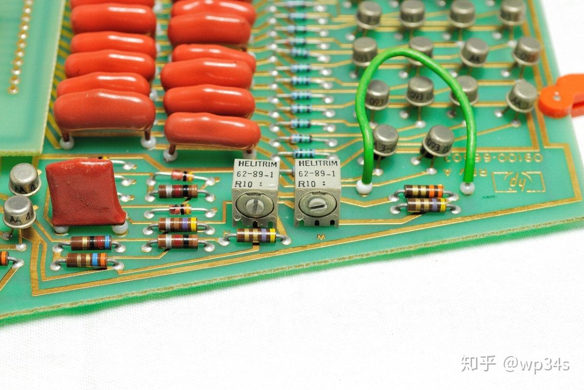 电与磁的极致艺术~1968年的HP9100A晶体管计算器(机)-2