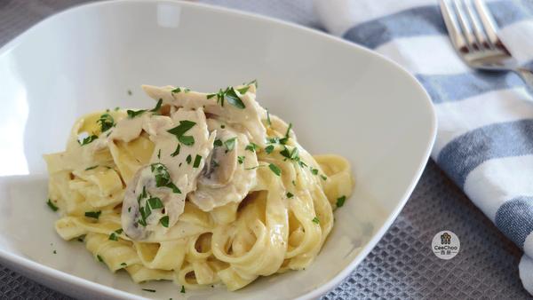 三款经典美味意大利面3classicpastadishes