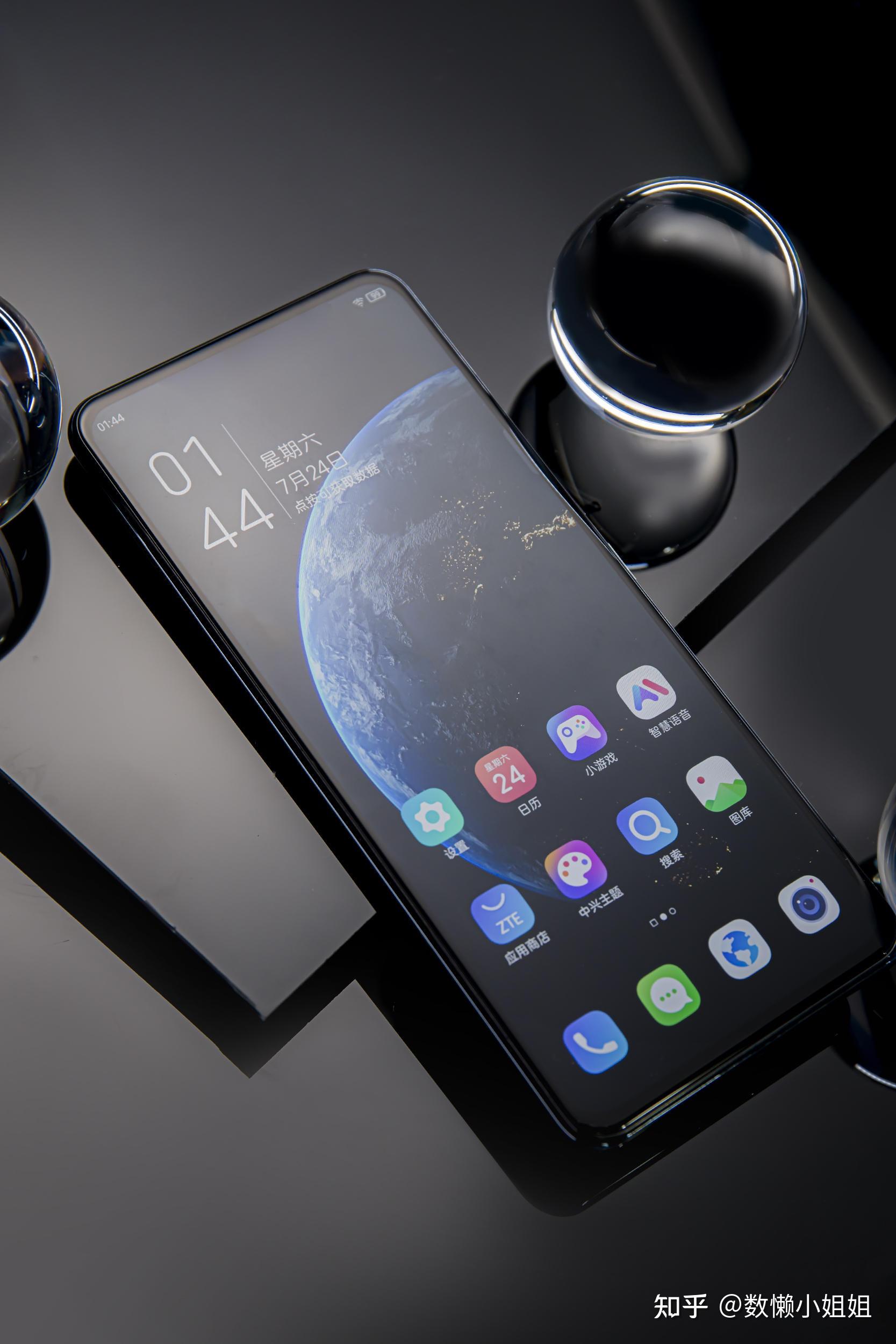 前置摄像头也进入了屏下时代 中兴 axon 30 屏下版图赏 - 知乎