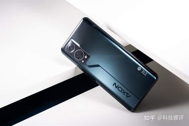 中兴axon 30 屏下版真机图赏:没有讨厌的挖孔诠释真完美大屏 - 知乎