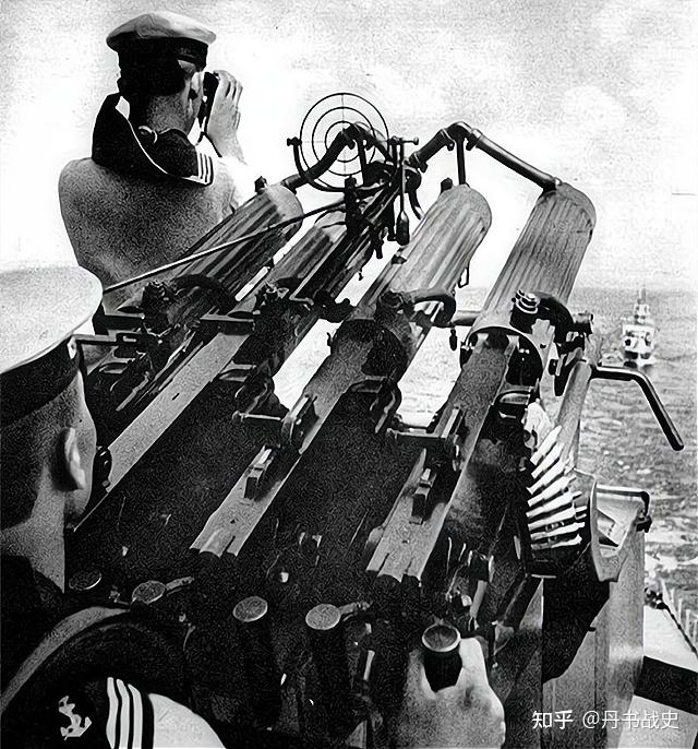 4挺水冷机枪的咆哮,苏联zpu m4防空机枪 