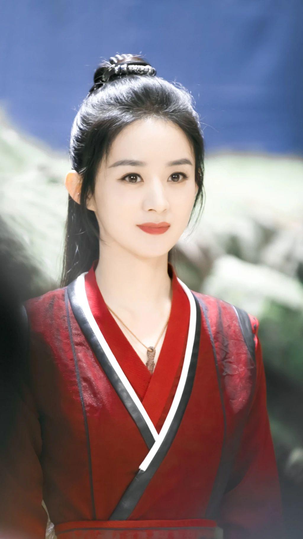 赵丽颖壁纸:初见是惊鸿一瞥,怦然心动是你