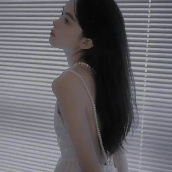 最让男人着迷的魅力女人头像(共16张)