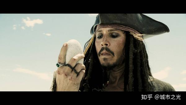 德普女儿恋情曝光大家还记得我们的杰克船长吗