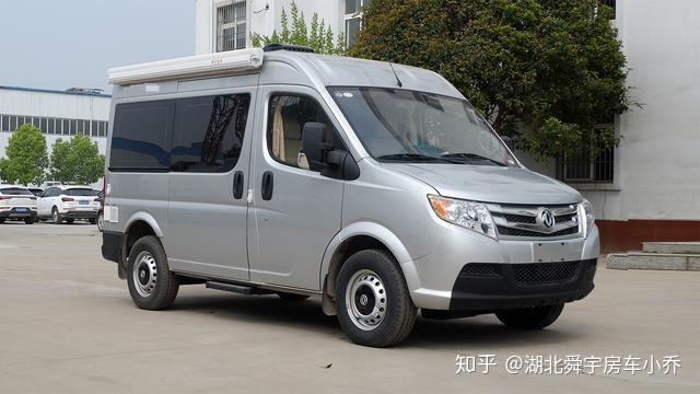 东风御风短轴中顶房车