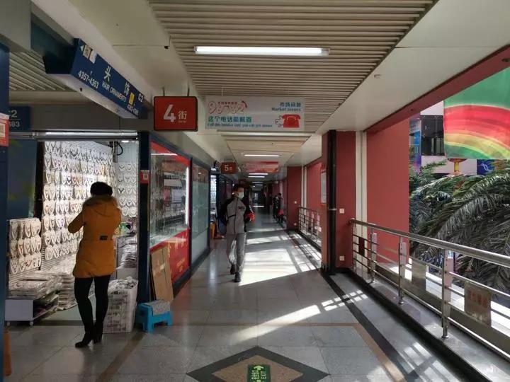什么是世界上最大的小商品集散中心 v2-dff477ff9f5d96cbec93287b9af6bbdb_r.jpg