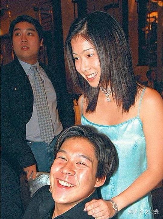 富不过三代?霍启刚凭什么能成为人生赢家?-1霍启刚