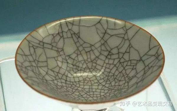 到底如何去分辨瓷器的自然开片还是人工开片 - 知乎