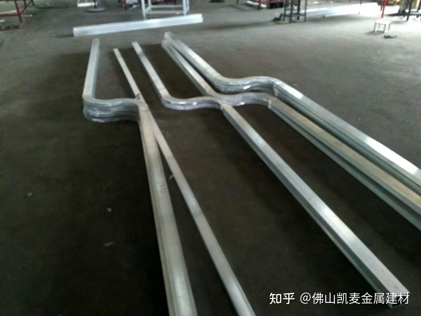 行政大楼铝合金方管弯管加工 - 知乎