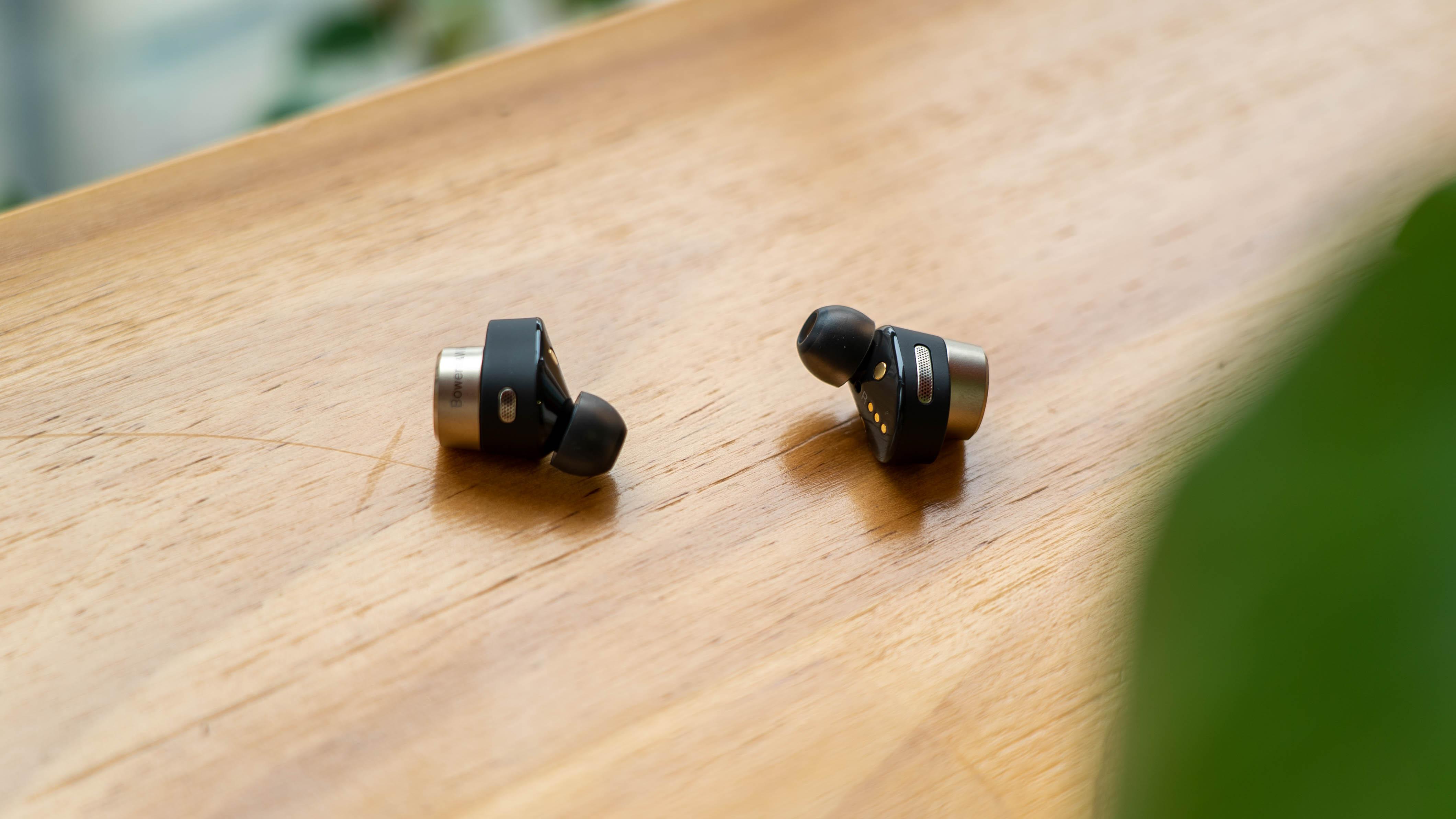 位于高端tws耳机金字塔顶端的宝华韦健pi7到底有何魅力这篇文章给你