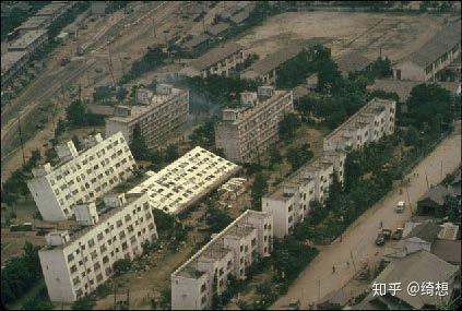 土变为饱和土发生失稳的现象。叫做土壤液化么