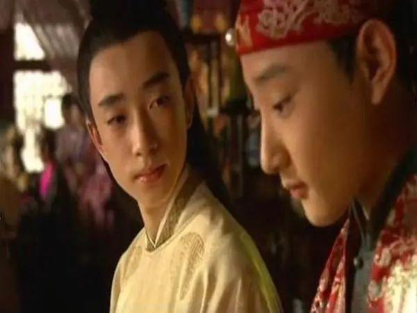 宝玉与秦钟凭什么成为好朋友?他们亲密无间,但想法相反67