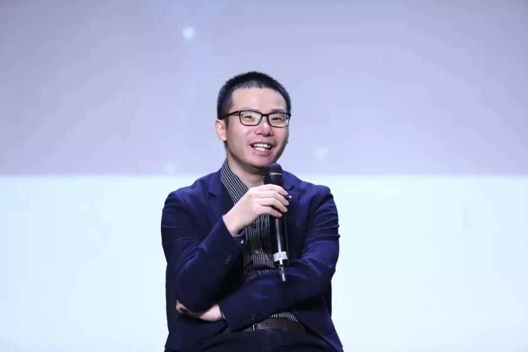 学并探索着:类脑计算中心的第一个博士