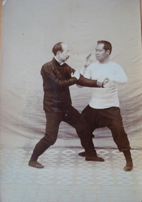 杨澄甫著太极拳体用全书四太极推手