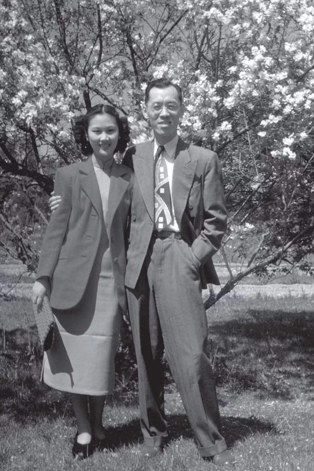 徐积锴继承了徐志摩的浪漫但他对待爱情的态度与其父截然相反