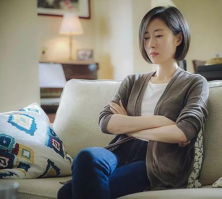 非典型中年女演员刘敏涛40岁后叛逆突如其来