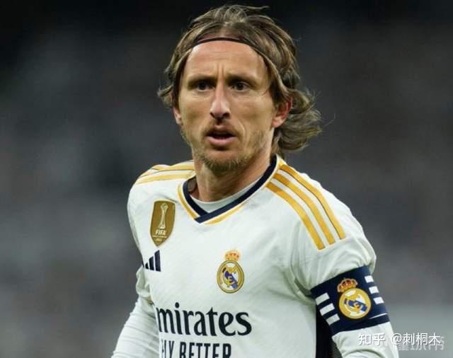 传奇继续,皇家马德里足球俱乐部官宣与卢卡·莫德里奇续约至2025年