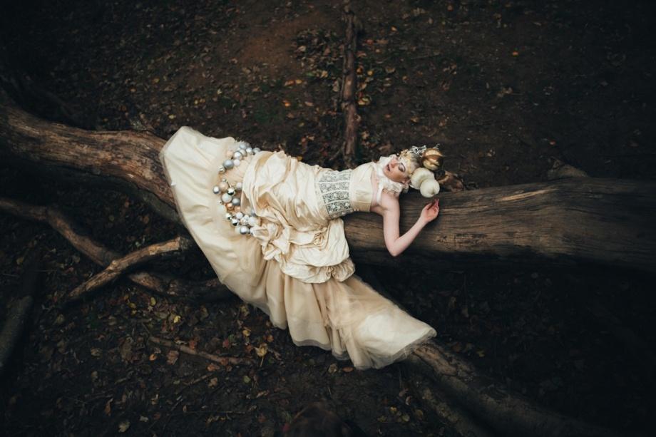 「胆小慎入」这组暗黑风的摄影作品,让我看了好几遍