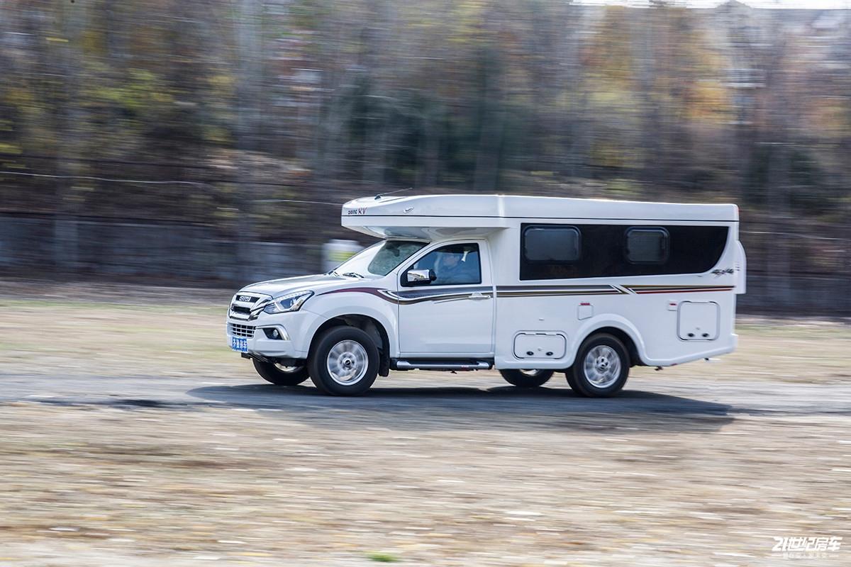 单排升顶四驱配爱信6at变速箱齐星星浩dmax皮卡房车评测