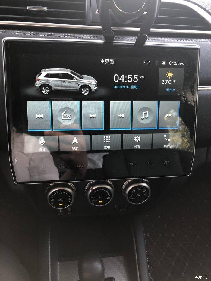 开上三菱劲炫asx带上老妈去逛平遥