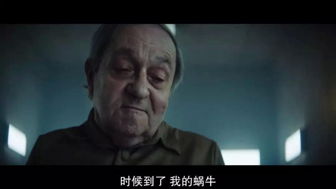 人们的生存规则也随之瓦解,为了活下去开始饥不择食,甚至出现人吃人.