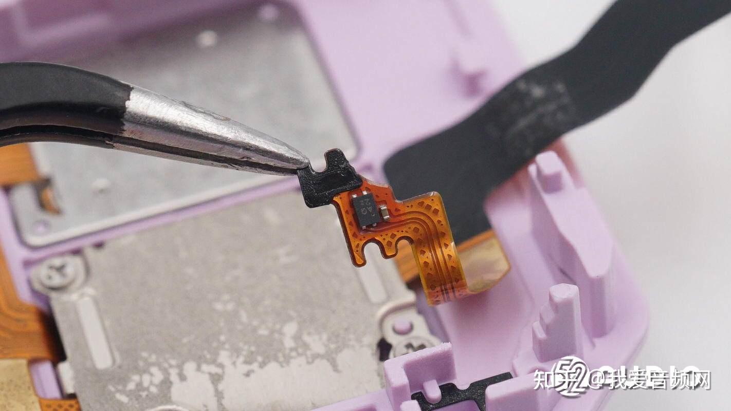 二,小天才儿童电话手表z9拆解