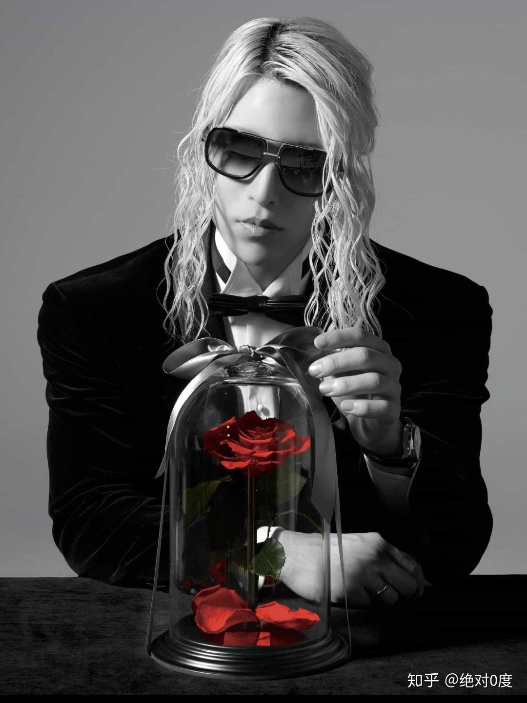 牛郎科普组一套最低25万日元起日本牛郎roland联合设计师推出高端精品