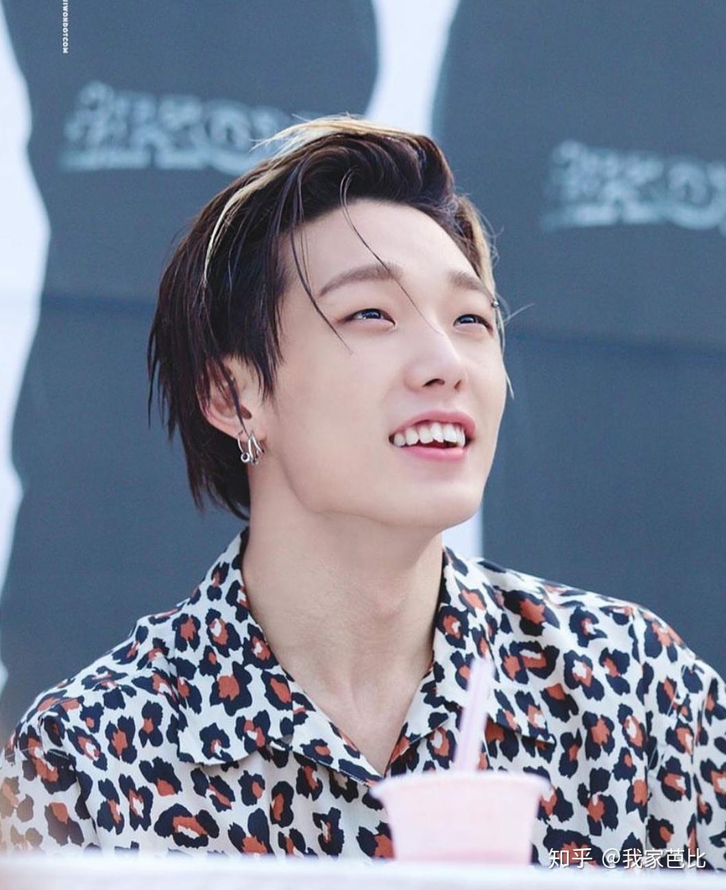 除了地下rapper,你觉得爱豆界哪些人的rap很好