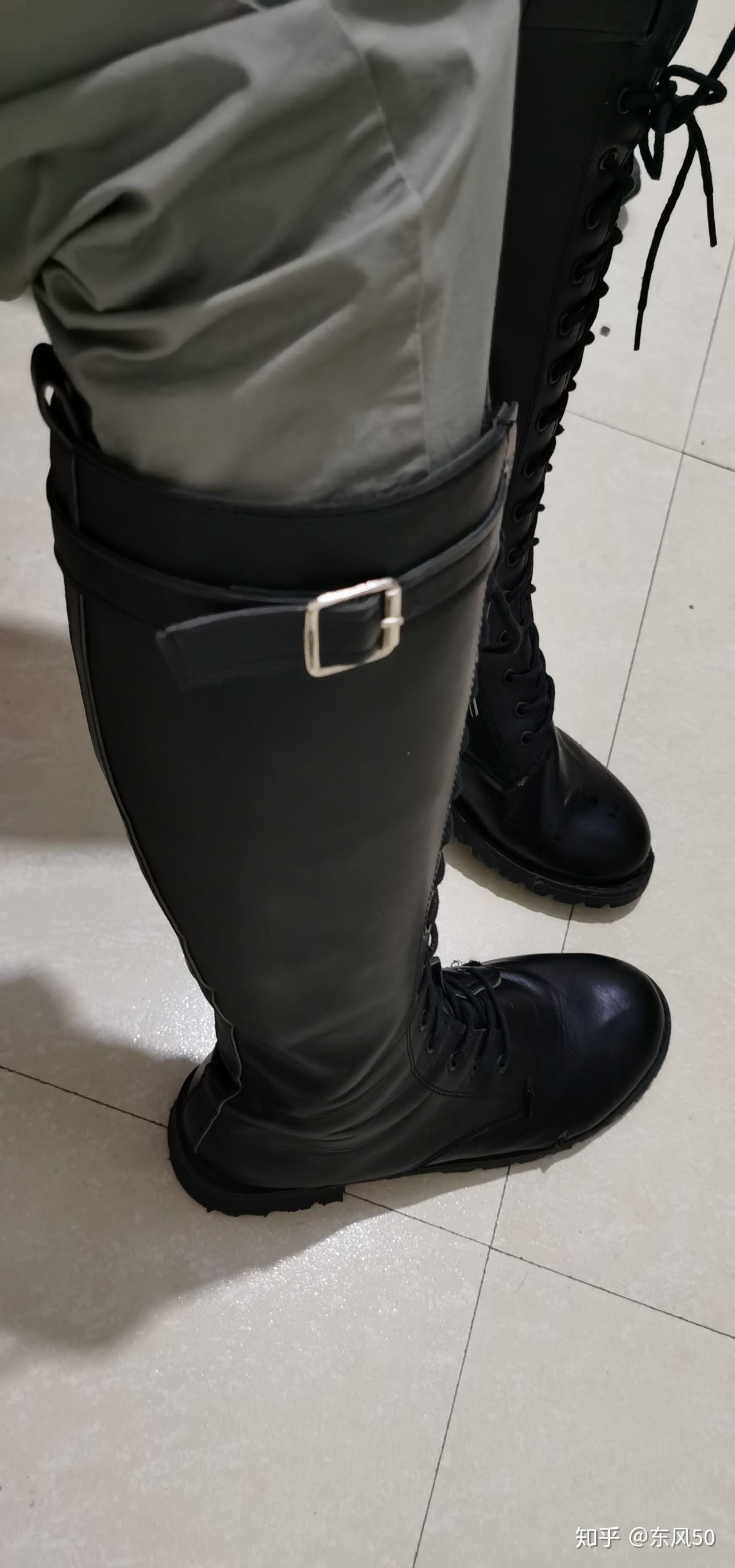 男人穿过膝长靴是什么感觉