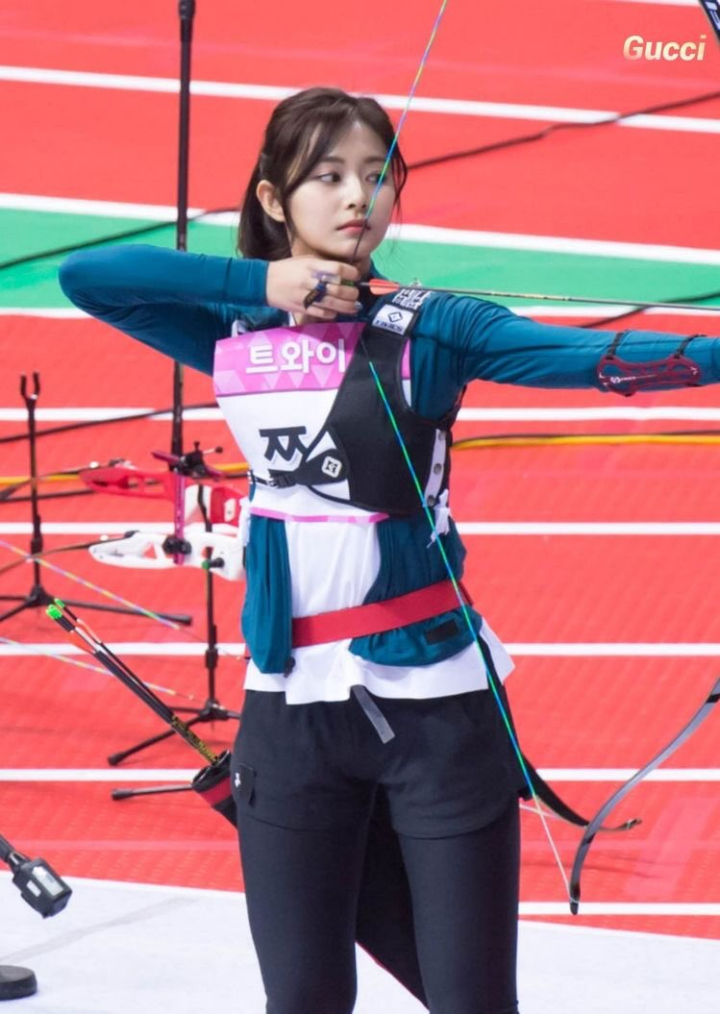 韩国女射箭手周子瑜图片