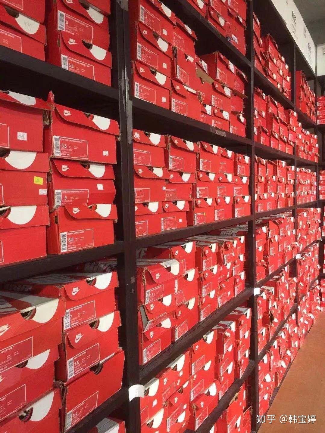 预告6060nike特卖我1031自己去仓库看货拍照给大家直播nike特卖
