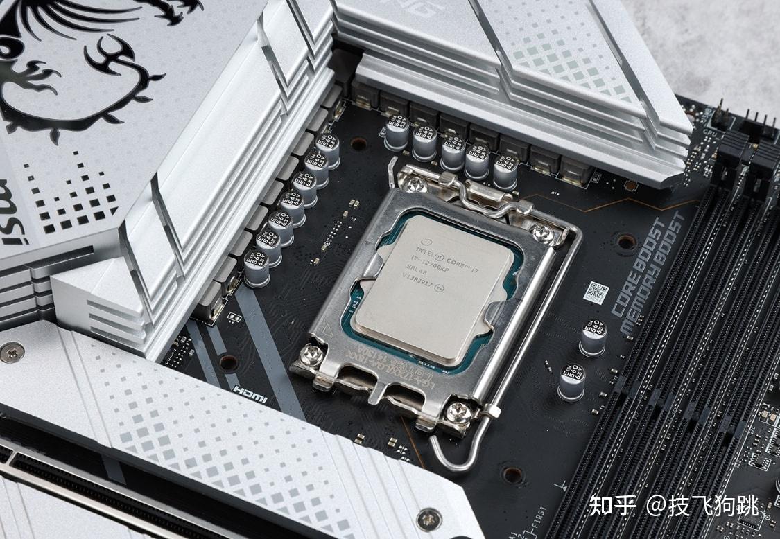 i7-12700kf原盒我要不要承認,我是因為買不起12900k,所以只能先拿