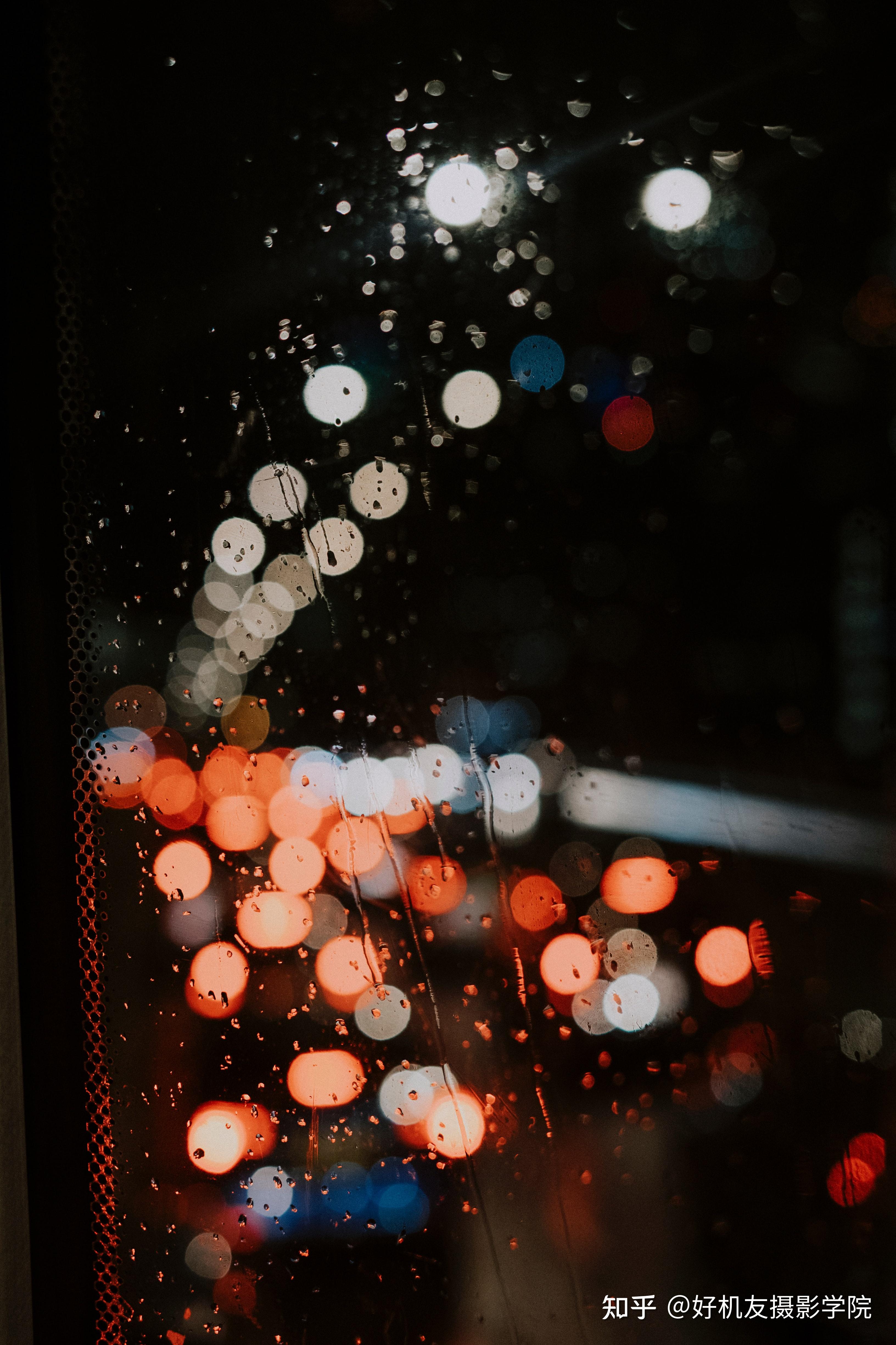 窗外下雨图片真实图片