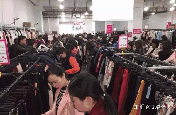批发衣服怎么销售赚钱