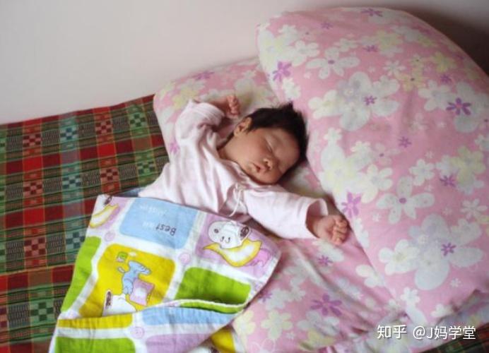 怎么才能让自己睡觉不踢被子 v2-e3cce0f80723131199a1a27594d00ebf_r.jpg