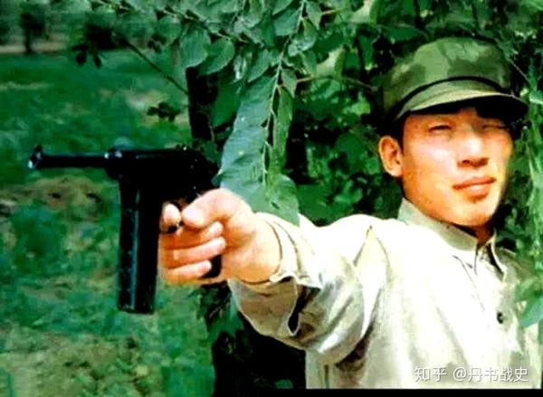 国产80式手枪 闭门造车的落后产物 设计灵巧但难掩失败 知乎